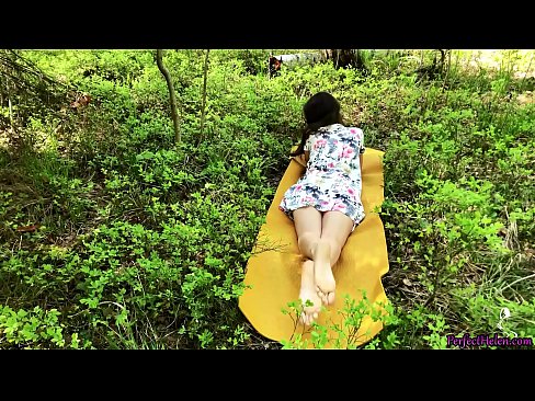 ❤️ Tinder တွင် သူစိမ်းတစ်ယောက်သည် ကျွန်ုပ်၏ Pussy နှင့် Fucks များကို တောထဲ၌ စိတ်အားထက်သန်စွာ အနိုင်ယူသည်။ ️ Quality porn my.pornjimbo.ru